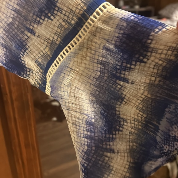 Layered flowy blouse - Picture 6 of 6